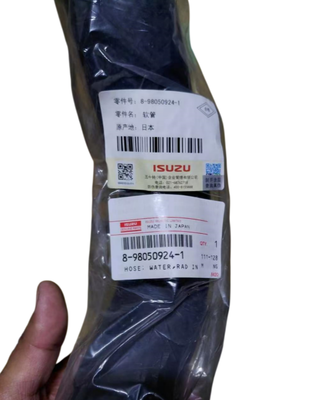 Japońskie części samochodowe, części silnikowe, radiator, węża wodna 8-98050924-1 dla silników ISUZU FVR 6HK1 ISUZU PARTS