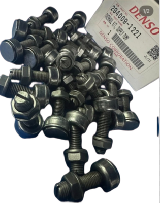 Części ciężarówki Hino S1370-91030 S137091030 Rocker Arm Screw Sub-Assy Regulating Usage for HINO 500 J08E J05E Truck
