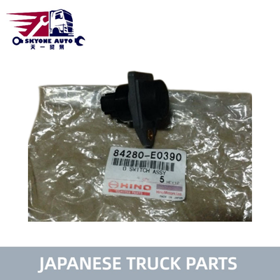 Japońskie części ciężarówek Przełącznik 84280-E0390 84280E0390 do HINO 700 E13C P11C Części silników ciężarówek Hino