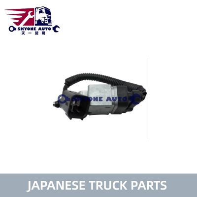 Japońskie części do ciężarówek Przełącznik kabiny 1-82380172-1 do ISUZU CYZ CXZ 6UZ1 CZĘŚCI DO CIĘŻARÓWEK ISUZU