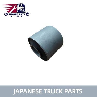 Japońskie części ciężarowe 1517790670 1-51779067-0 Stabilizator Bar Bushing dla ISUZU EXR50 Truck ISUZU TRUCK PARTS
